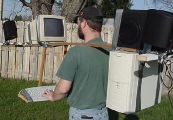 computador-portatil computador portatil improvisado
